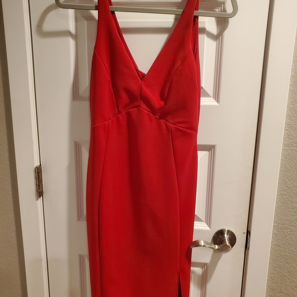 Lulu's Vibrant Red Midi Dress